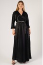 Луксозна официална дълга черна макси рокля от сатенирана материя
