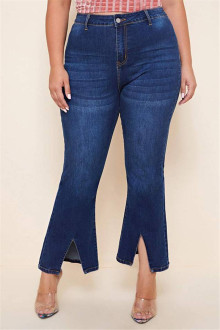 Cropped plus size jeans with slits on the legs