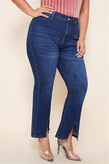 Cropped plus size jeans with slits on the legs