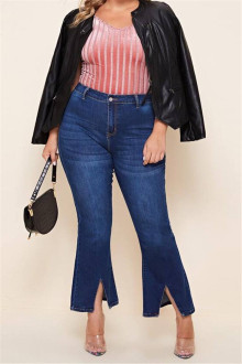 Cropped plus size jeans with slits on the legs