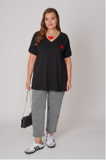 Short sleeve cotton black plus size blouse with embroidered heart