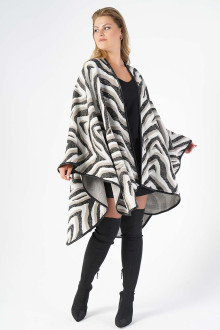 Luxurious plus size coat in designer pattern white-black and beige