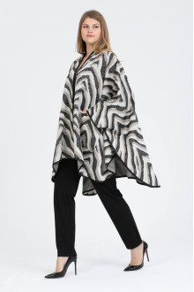 Luxurious plus size coat in designer pattern white-black and beige