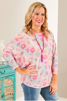 Maxi blouse with dropped shoulders in shades of pink