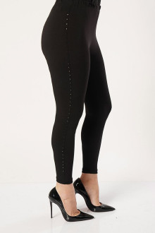 Black plus size leggings with delicate decoration