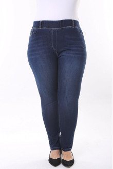 Clean plus size leg darck jeans with an elasticated waist