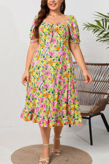 Midi summer plus size dress in a fresh floral pattern