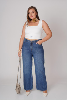 Loose plus size jeans with stretch waist