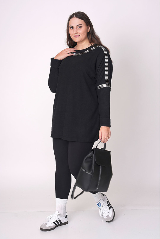 Black oversized slim pullover with eyelets