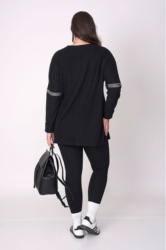 Black oversized slim pullover with eyelets