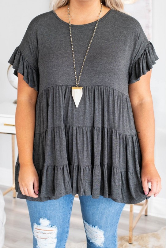 Plus size top with short sleeves in grey