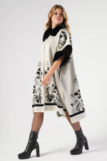 Luxurious short sleeve plus size coat in white and black