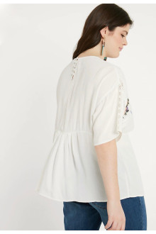 SMOCK TOP WITH BLOSSOM EMBROIDERY