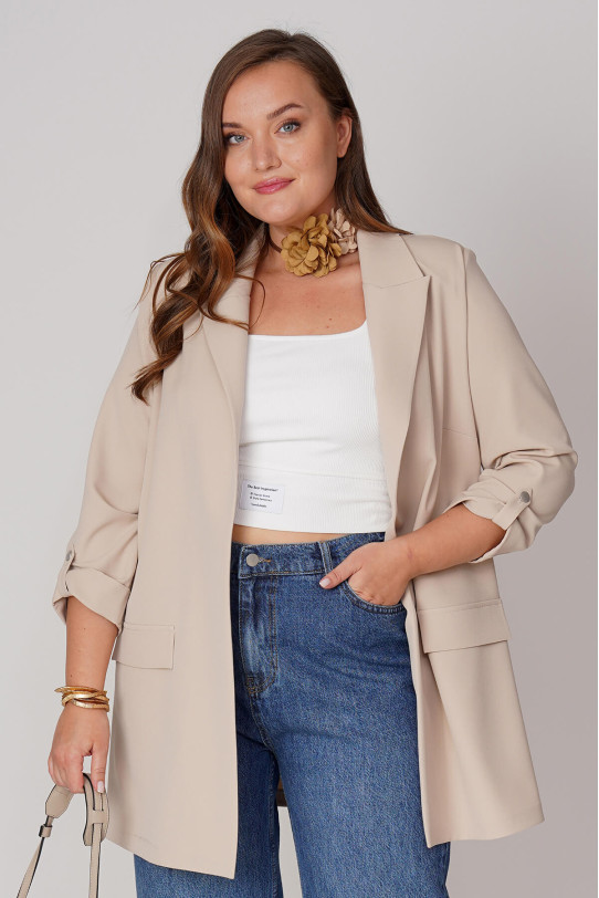 Elegant beige plus size blazer