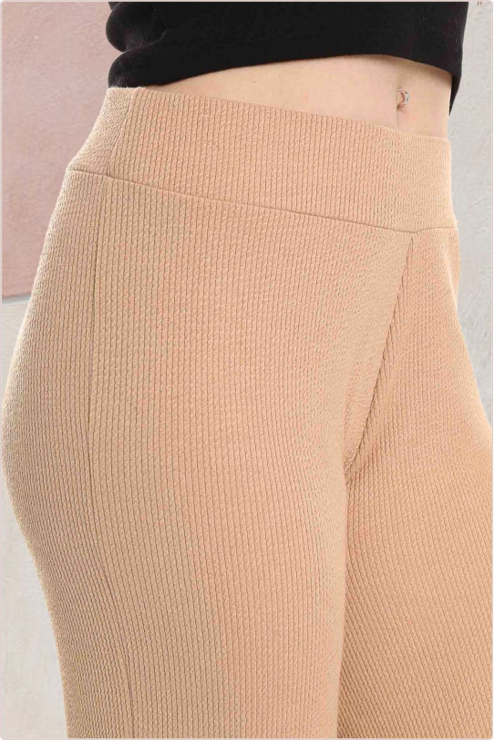 Текстурирани памучни макси панталони с ластична талия в бежово