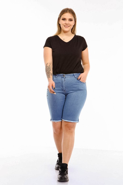 Short summer plus size jeans with embroidery