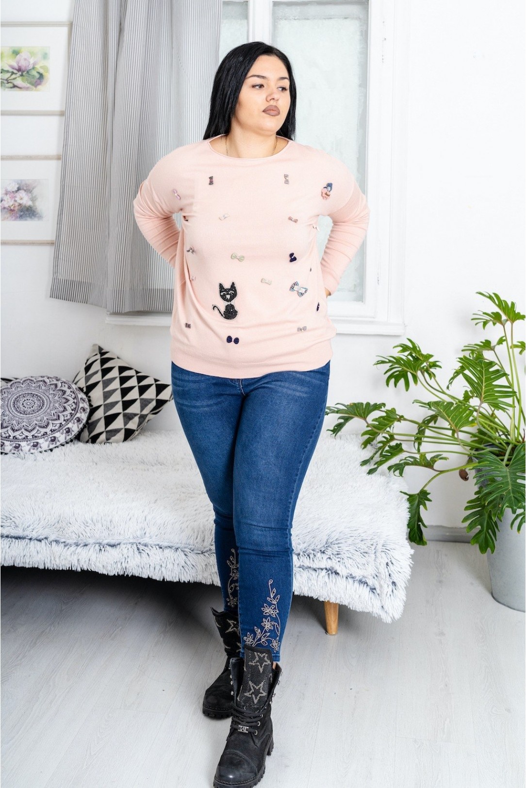utilgivelig valse indsigelse Maxi Skinny Jeans with stones and embroidery - LoveYourCurvy.com