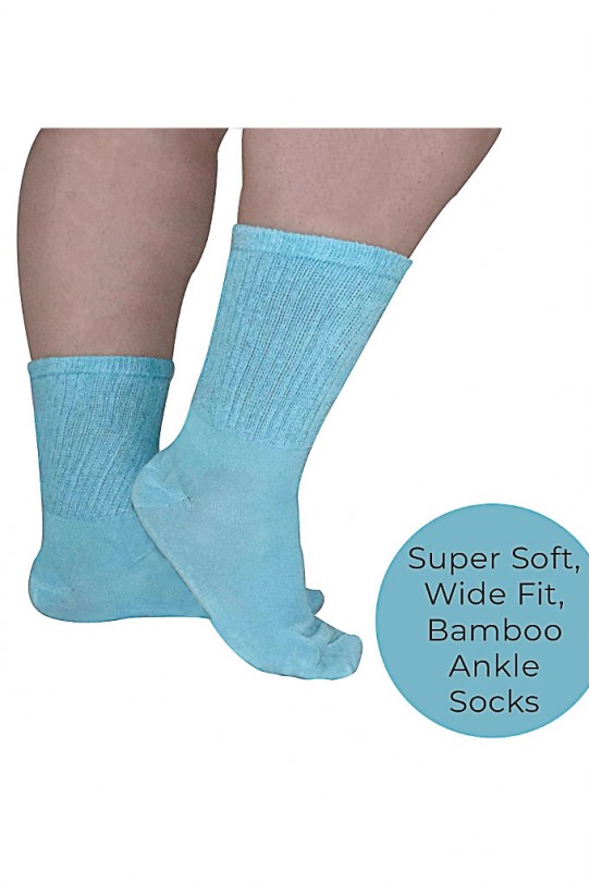 Широки и меки бамбукови чорапи - светло синьо