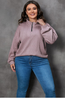 Loose plus size sweater with figure fabric in ash pink