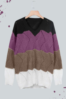 Tri-color plus size sweater with a gentle braid of waves