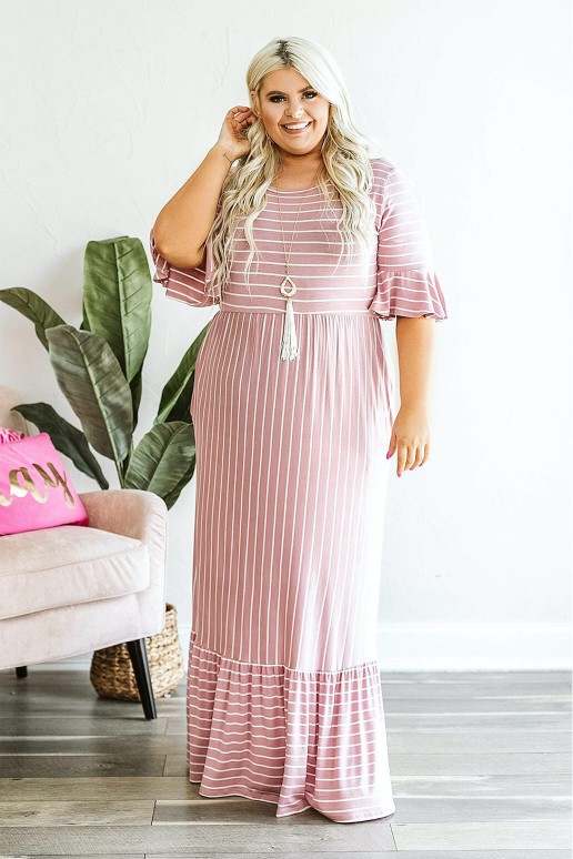 Long summer maxi dress in pink stripes