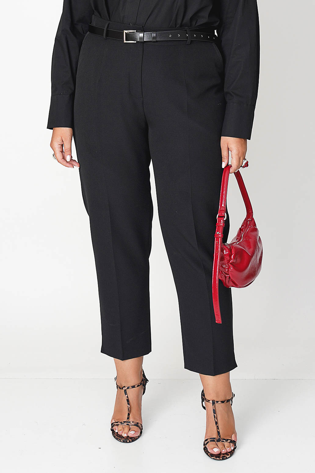 Elegant plus size pants in black